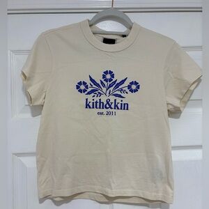 NWT Kith & Kin women’s baby tee size small, Fall 2024